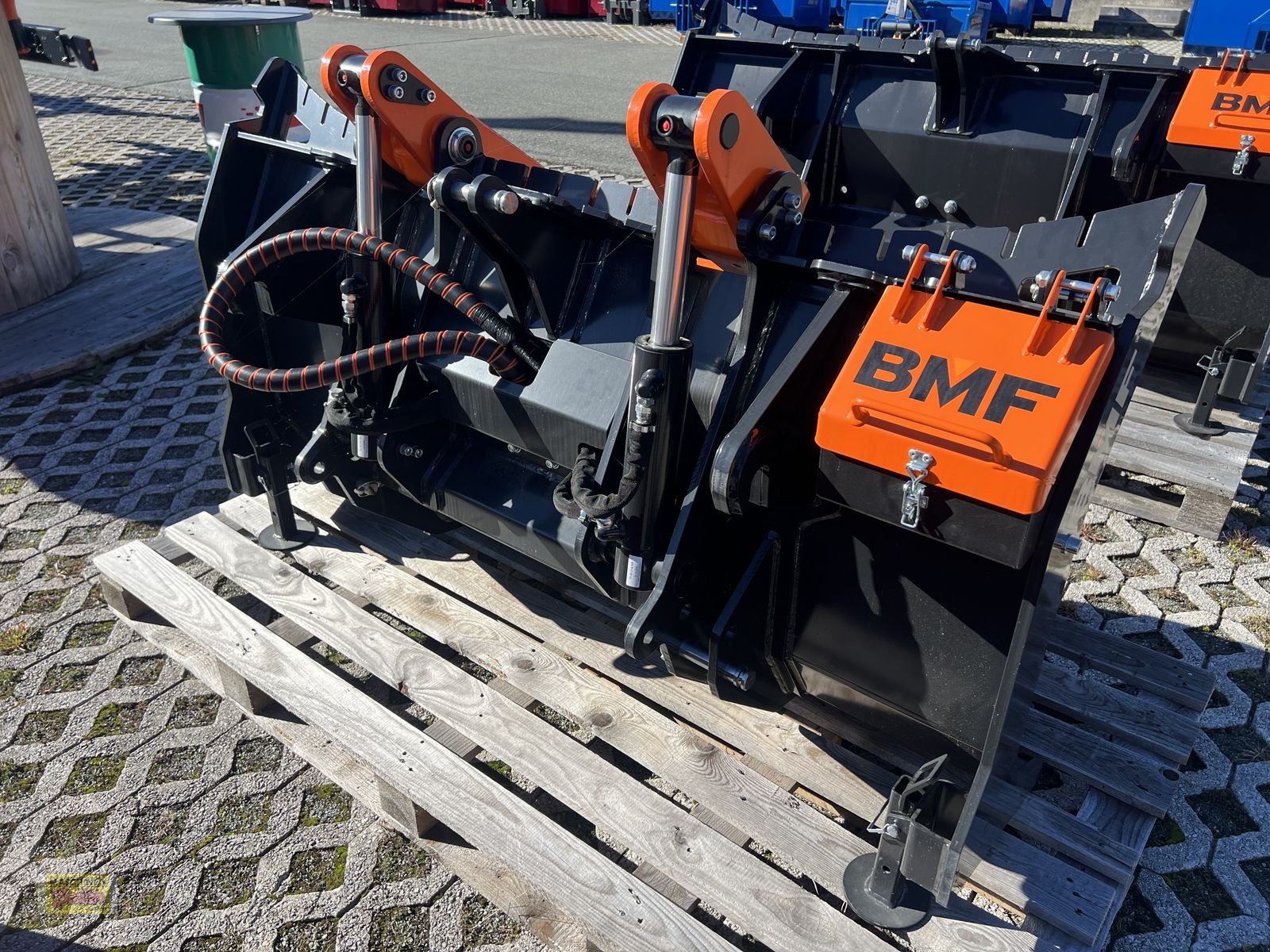 Sonstige Forsttechnik typu Sonstige BMF Polterschild 170 mit hydr. Greifer, Neumaschine v Kötschach (Obrázek 4)