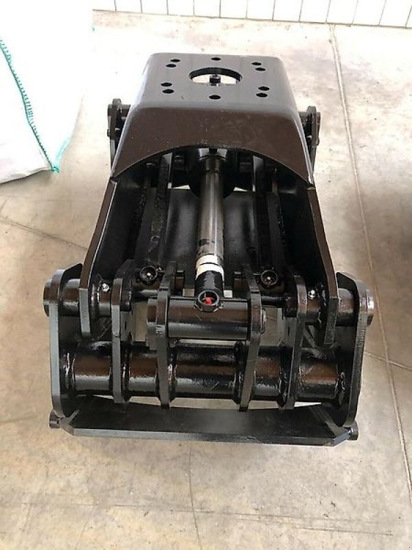 Sonstige Forsttechnik des Typs Sonstige Holzgreifer Rückezange Holzzange Zange Forstzange Schalengreifer, Gebrauchtmaschine in Schmallenberg (Bild 3)