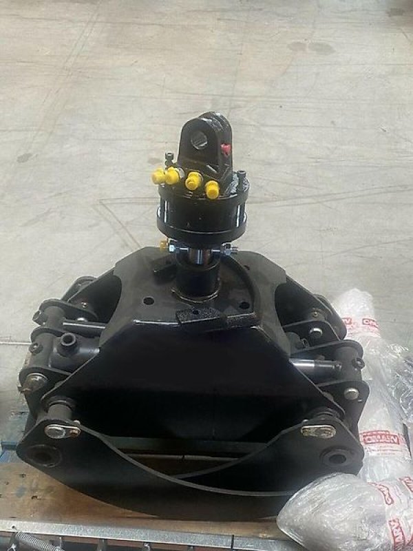 Sonstige Forsttechnik des Typs Sonstige Holzzange Holzgreifer Forstgreifer Forstzange Rückezange Greifer, Gebrauchtmaschine in Schmallenberg (Bild 1)