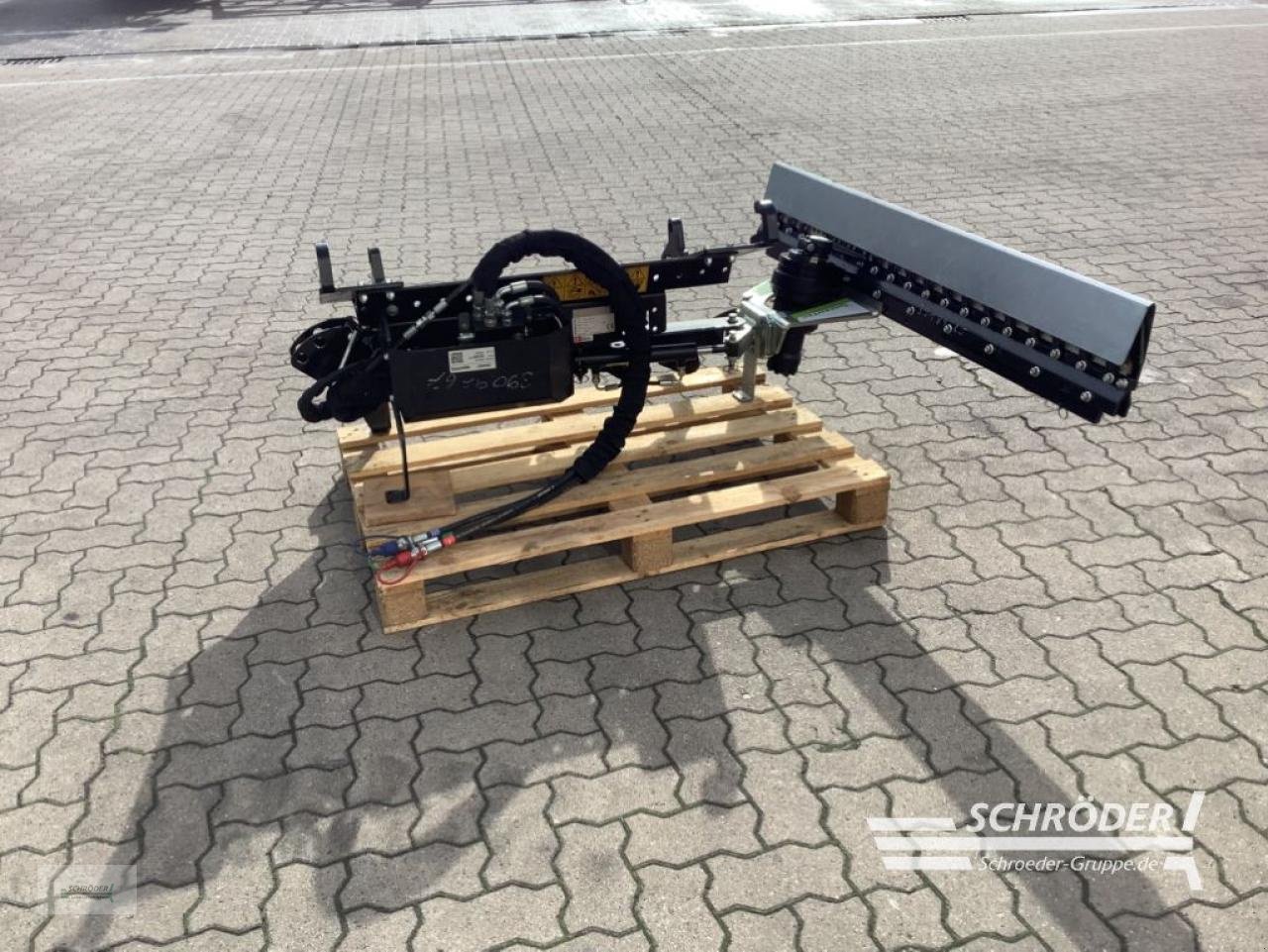 Sonstige Forsttechnik des Typs Sonstige MULTITRÄGER HXF 2302 RECHTS, Neumaschine in Völkersen (Bild 3)