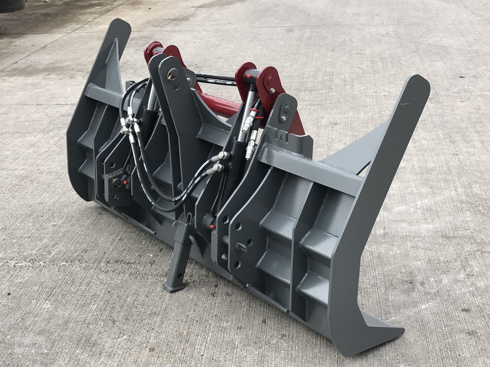 Sonstige Forsttechnik of the type Sonstige Polterschild mit Niederhalter, Neumaschine in Burgkirchen (Picture 4)