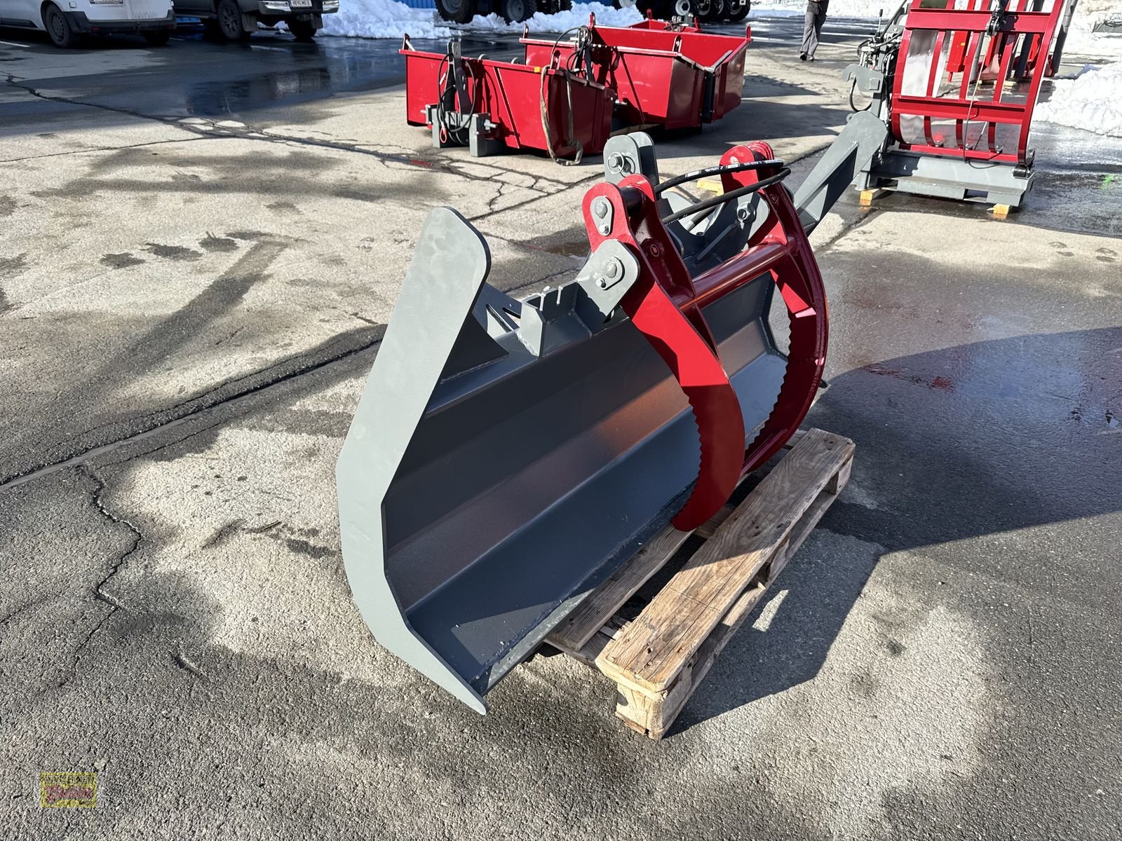 Sonstige Forsttechnik des Typs Sonstige Stekro Polterschild 180cm mit hydr. Niederhalter, Neumaschine in Kötschach (Bild 10)