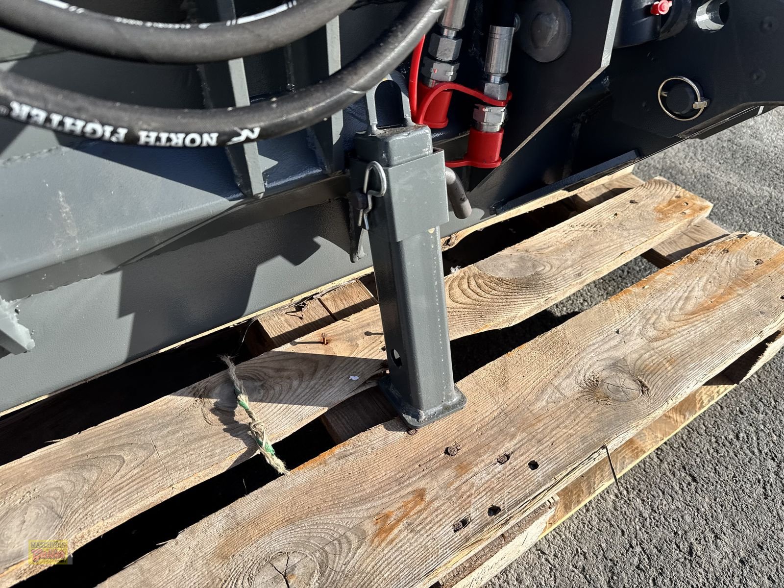 Sonstige Forsttechnik des Typs Sonstige Stekro Polterschild 180cm mit hydr. Niederhalter, Neumaschine in Kötschach (Bild 18)