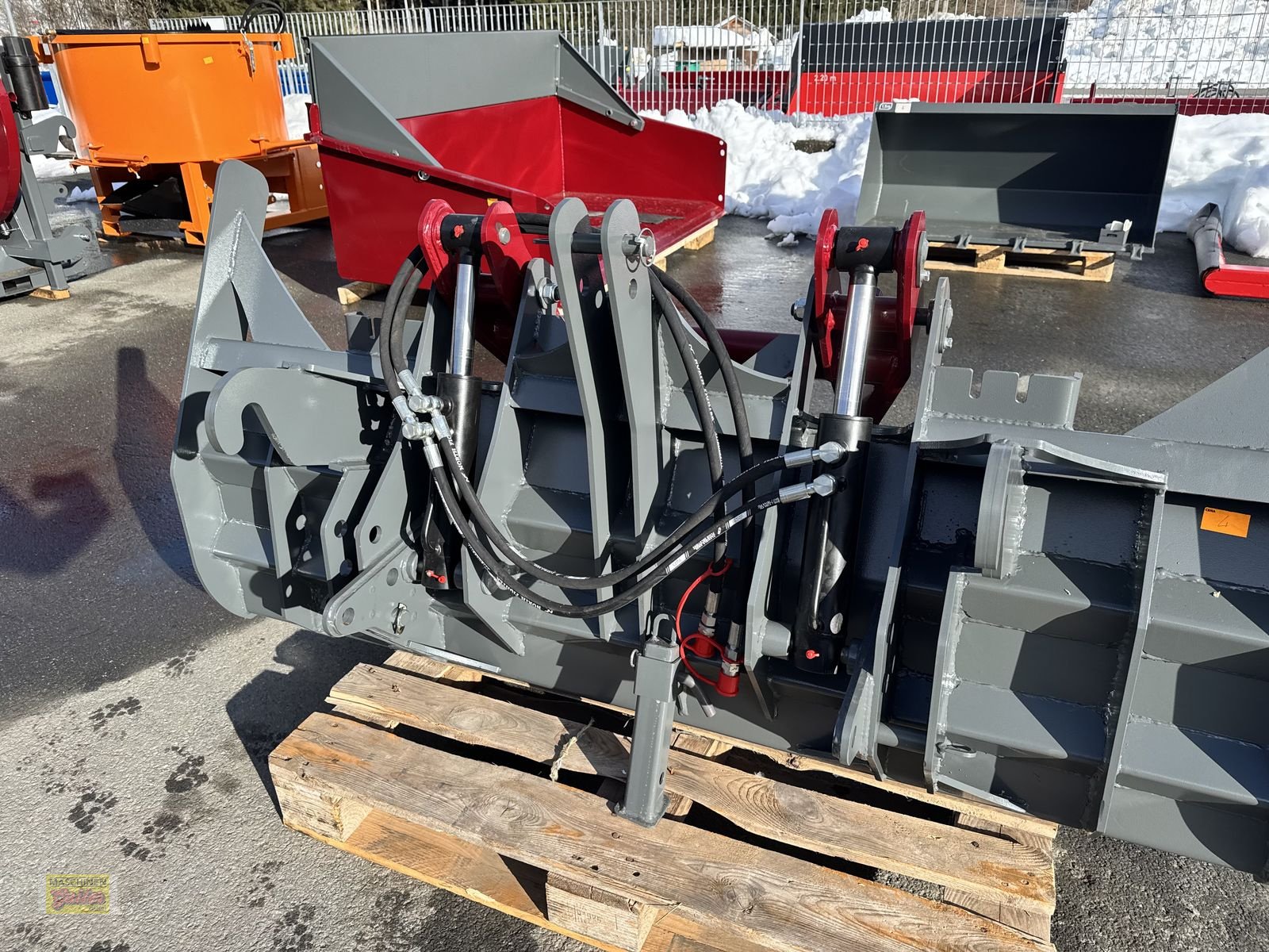 Sonstige Forsttechnik des Typs Sonstige Stekro Polterschild 180cm mit hydr. Niederhalter, Neumaschine in Kötschach (Bild 14)