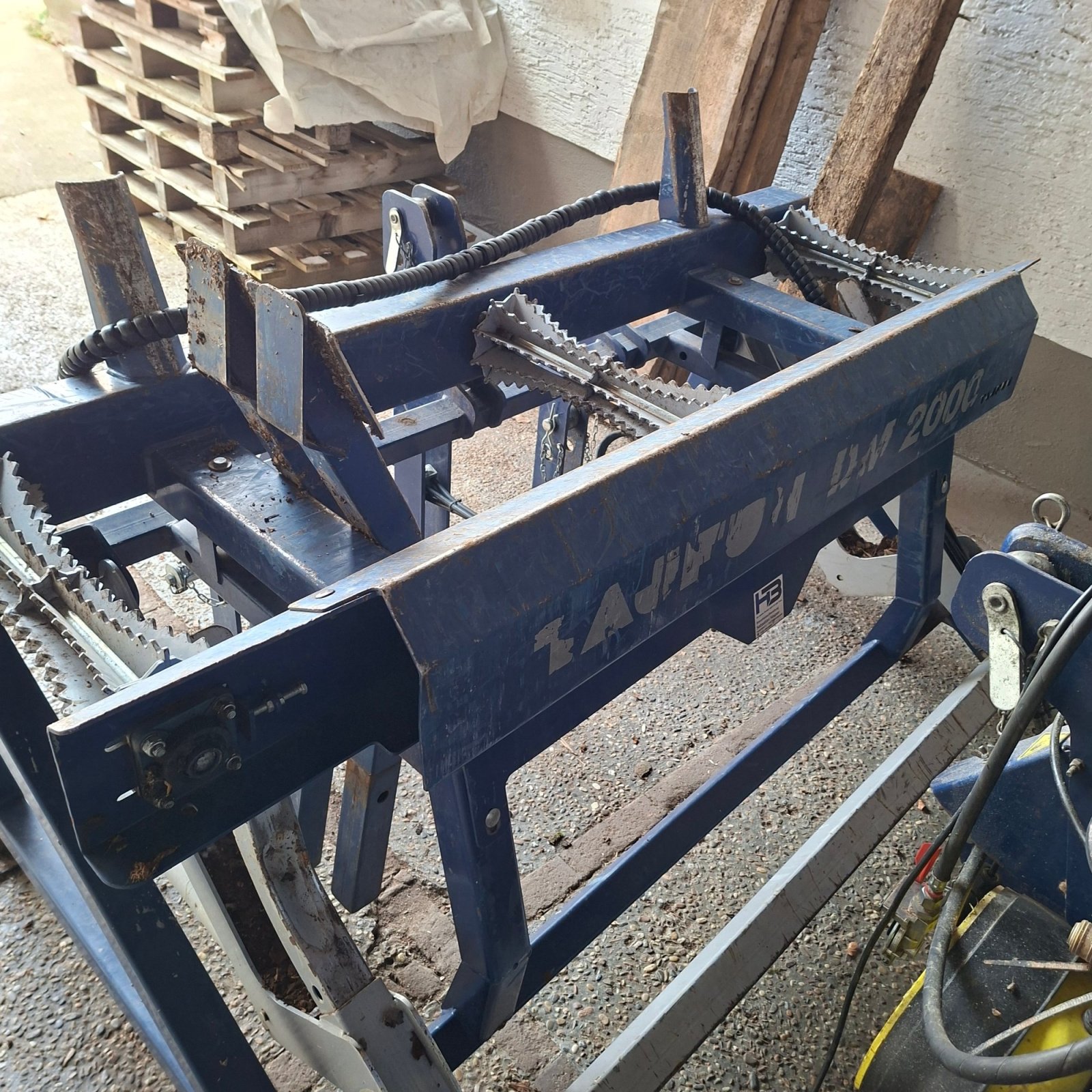 Sonstige Forsttechnik typu Tajfun Hebetisch DM 2000, Gebrauchtmaschine v Beratzhausen (Obrázek 3)