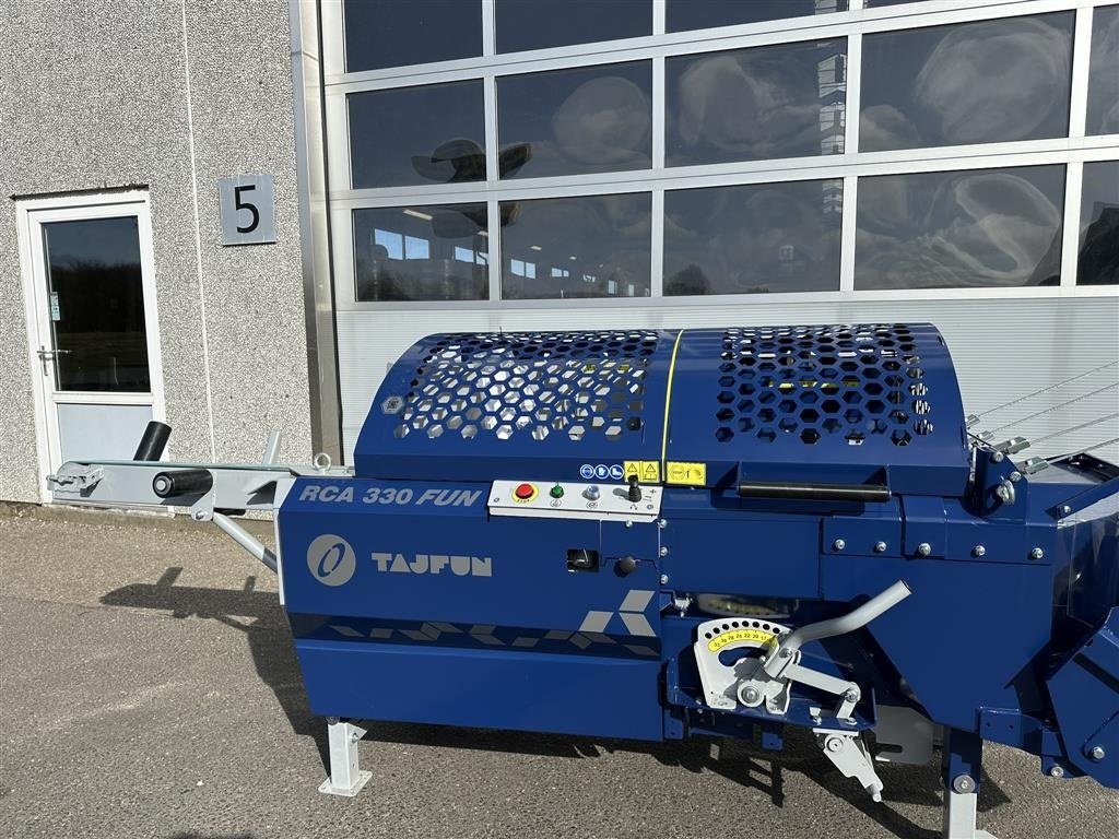 Sonstige Forsttechnik of the type Tajfun RCA 330 FUN PÅ LAGER TIL OMGÅENDE LEVERING !, Gebrauchtmaschine in Holstebro (Picture 13)