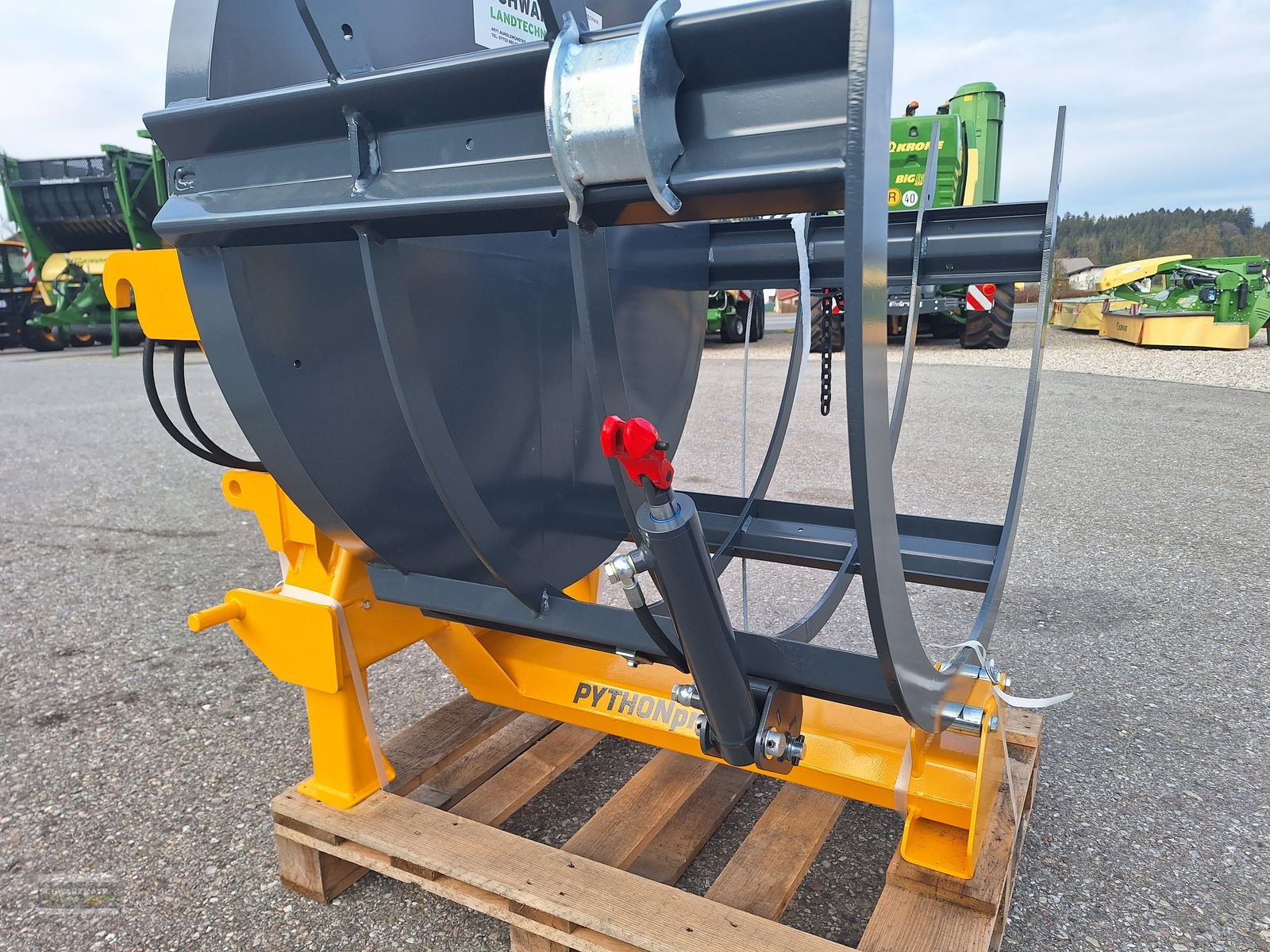 Sonstige Forsttechnik του τύπου Uniforest Python HF Bündelgerät, Neumaschine σε Aurolzmünster (Φωτογραφία 11)