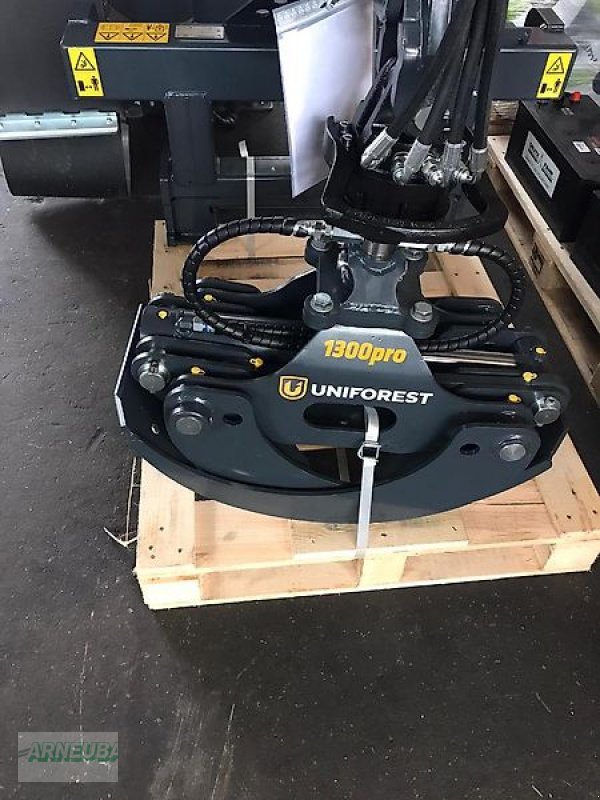 Sonstige Forsttechnik Türe ait Uniforest Uniforest Rückezange Forstzange 1300 F AKTION, Neumaschine içinde Schlettau (resim 5)