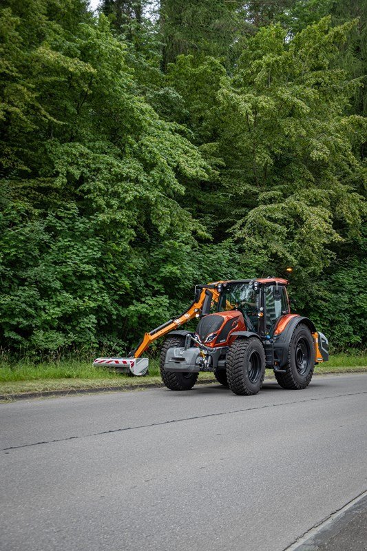 Sonstige Forsttechnik a típus Valtra N175D, Vorführmaschine ekkor: Schaffhausen (Kép 2)