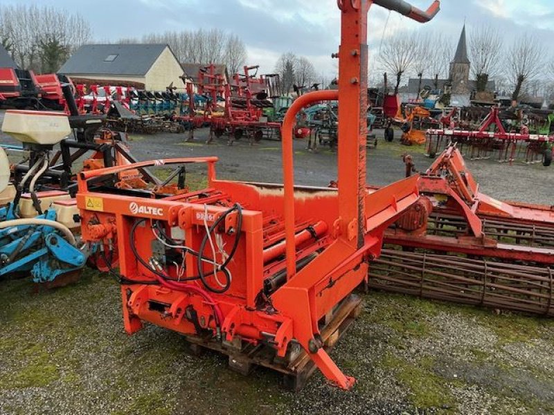 Sonstige Fütterungstechnik Türe ait ALTEC DR160A, Gebrauchtmaschine içinde les hayons (resim 1)