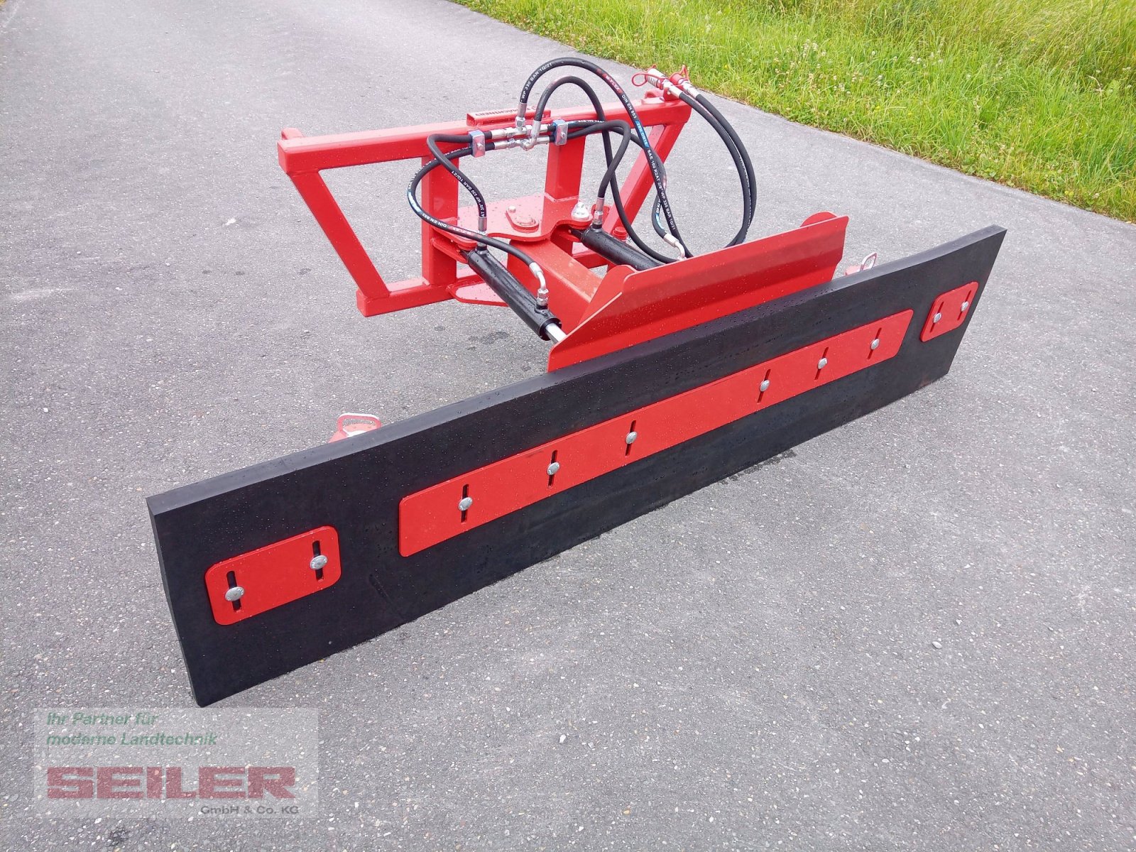 Sonstige Fütterungstechnik του τύπου FK Machinery MRSH 300 Euro Futterschieber / Gummischieber, Neumaschine σε Ansbach (Φωτογραφία 2)