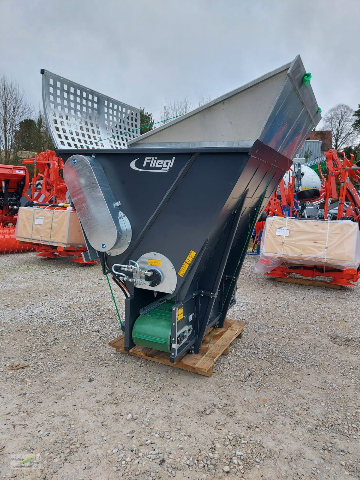 Sonstige Fütterungstechnik tip Fliegl Einstreuschaufel Profi, Neumaschine in Pegnitz-Bronn (Poză 3)