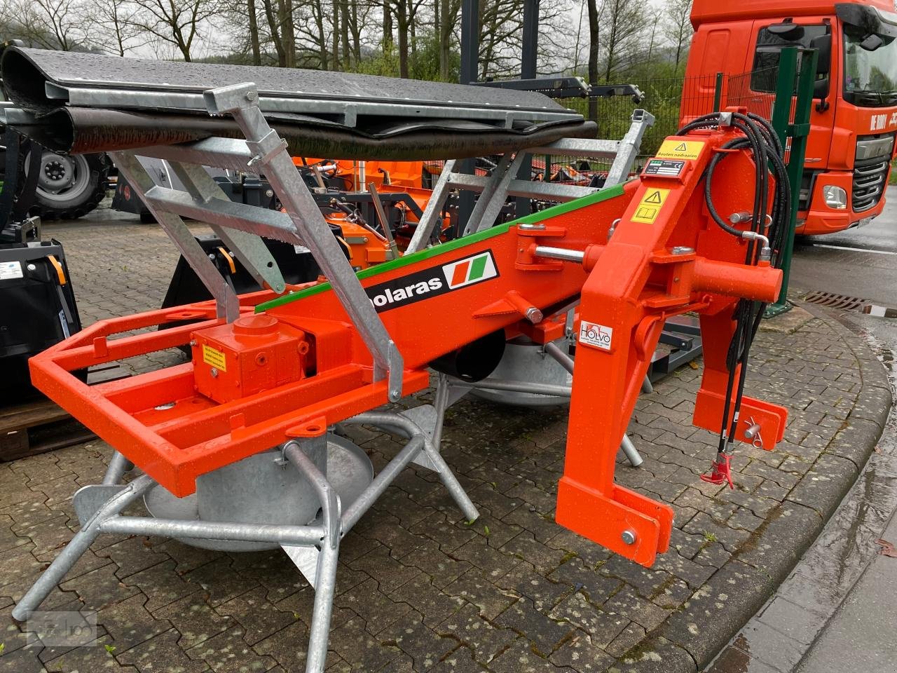 Sonstige Fütterungstechnik des Typs Holaras Jumbo HK, Neumaschine in Eslohe–Bremke (Bild 1)