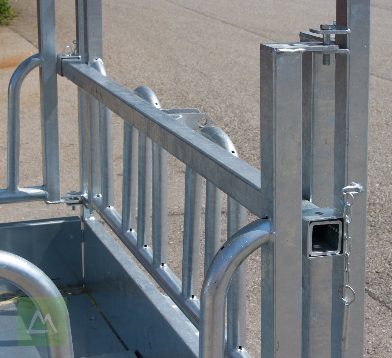 Sonstige Fütterungstechnik of the type Kerbl Kerbl Viereckraufe mit Palisadenfressgitter (kostenlose Lieferung), Neumaschine in Weiz (Picture 3)