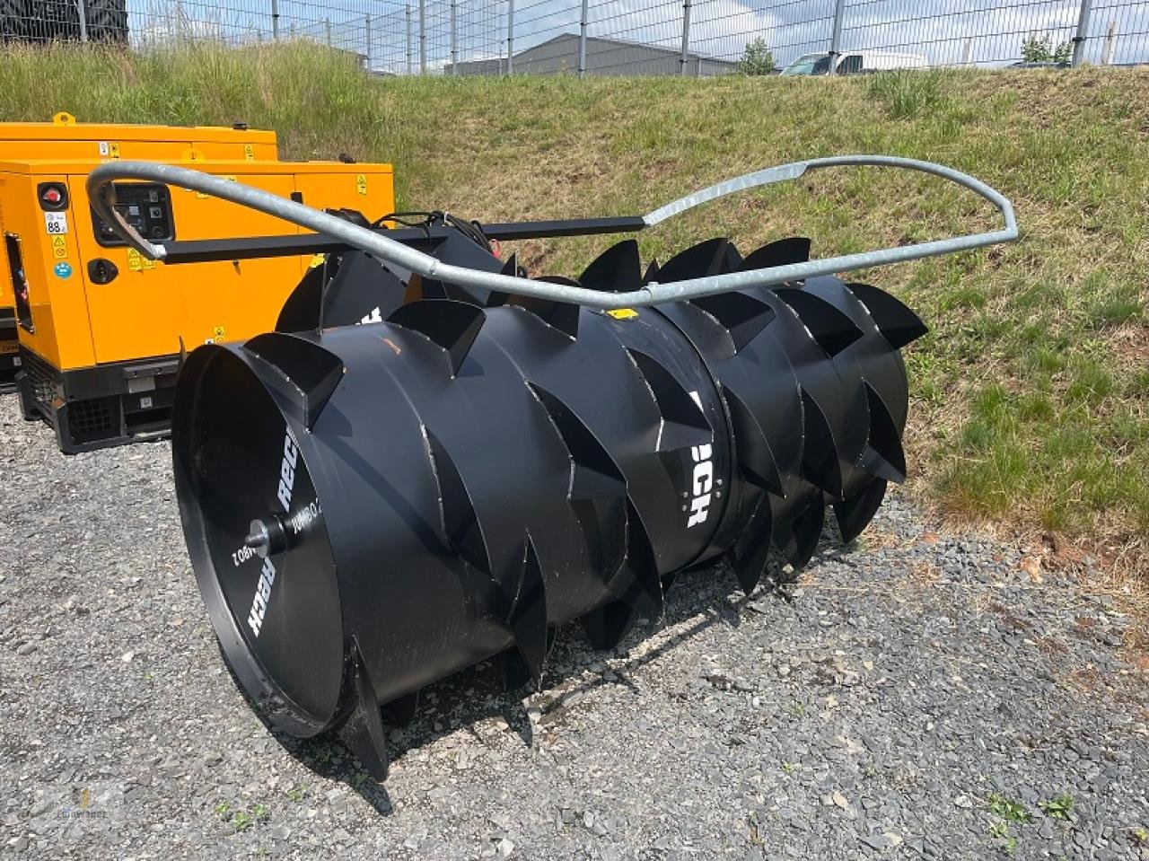 Sonstige Fütterungstechnik des Typs Reck Jumbo II, Neumaschine in Neuhof - Dorfborn (Bild 1)