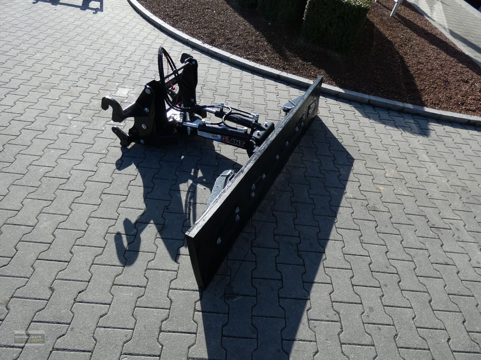 Sonstige Fütterungstechnik of the type Sonstige Giant Futterschieber 2000Euro, Neumaschine in Gampern (Picture 7)