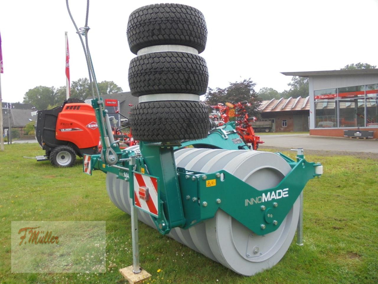 Sonstige Fütterungstechnik des Typs Sonstige INNOMADE SILAGEWALZE, Neumaschine in Taaken (Bild 1)