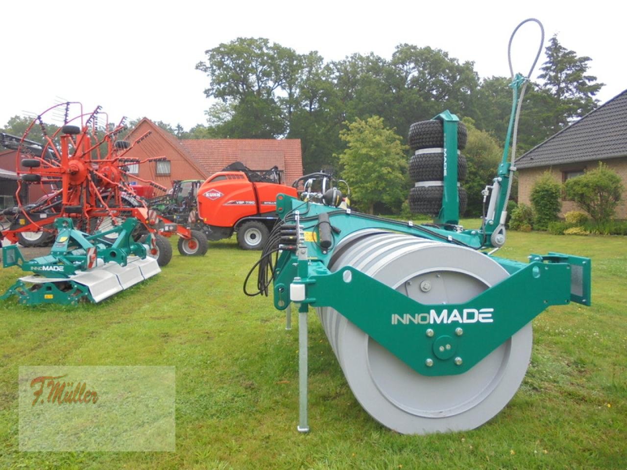 Sonstige Fütterungstechnik des Typs Sonstige INNOMADE SILAGEWALZE, Neumaschine in Taaken (Bild 3)