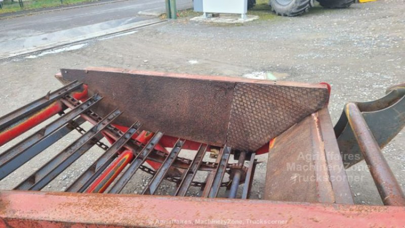 Sonstige Fütterungstechnik Türe ait Suire Sonstiges, Gebrauchtmaschine içinde CIVENS (resim 4)