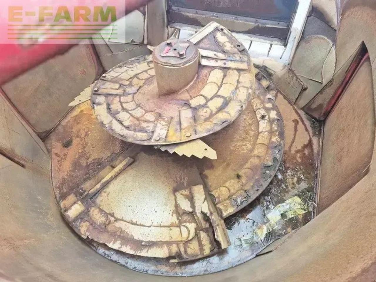 Sonstige Fütterungstechnik типа Trioliet gigant 700 futtermischwagen, Gebrauchtmaschine в SANKT MARIENKIRCHEN BEI SCHÄRDING (Фотография 11)