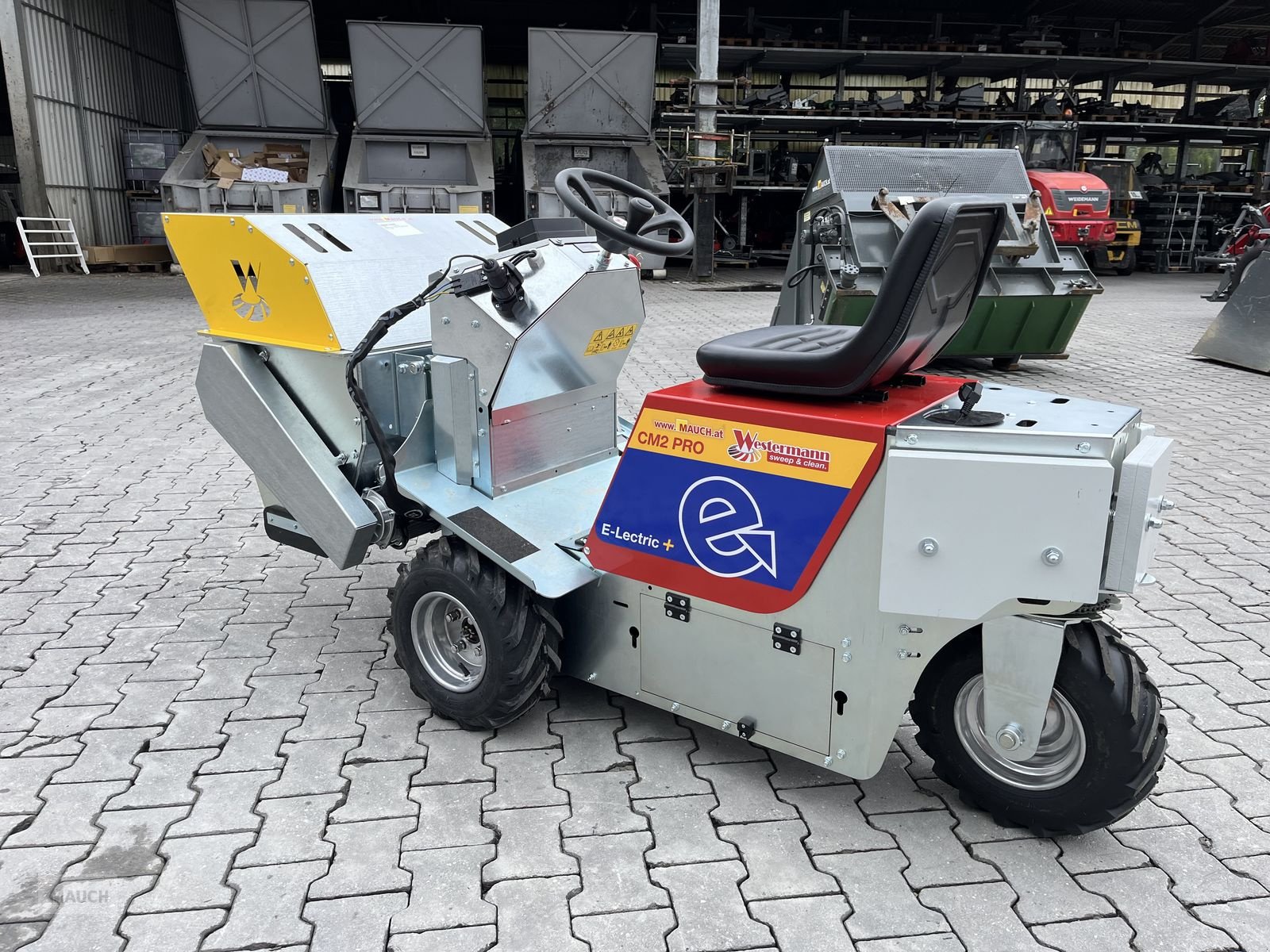 Sonstige Fütterungstechnik des Typs Westermann CM2 Pro Electric Plus, elektrische Aushebung, Neumaschine in Burgkirchen (Bild 20)