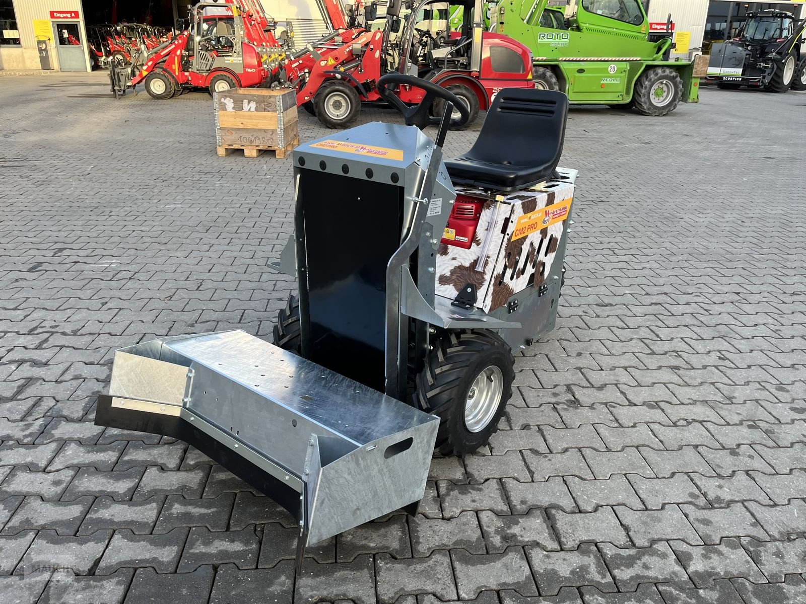 Sonstige Fütterungstechnik des Typs Westermann CM2 Pro Honda GXV390 E-Start mit Spaltenschieber, Neumaschine in Burgkirchen (Bild 1)