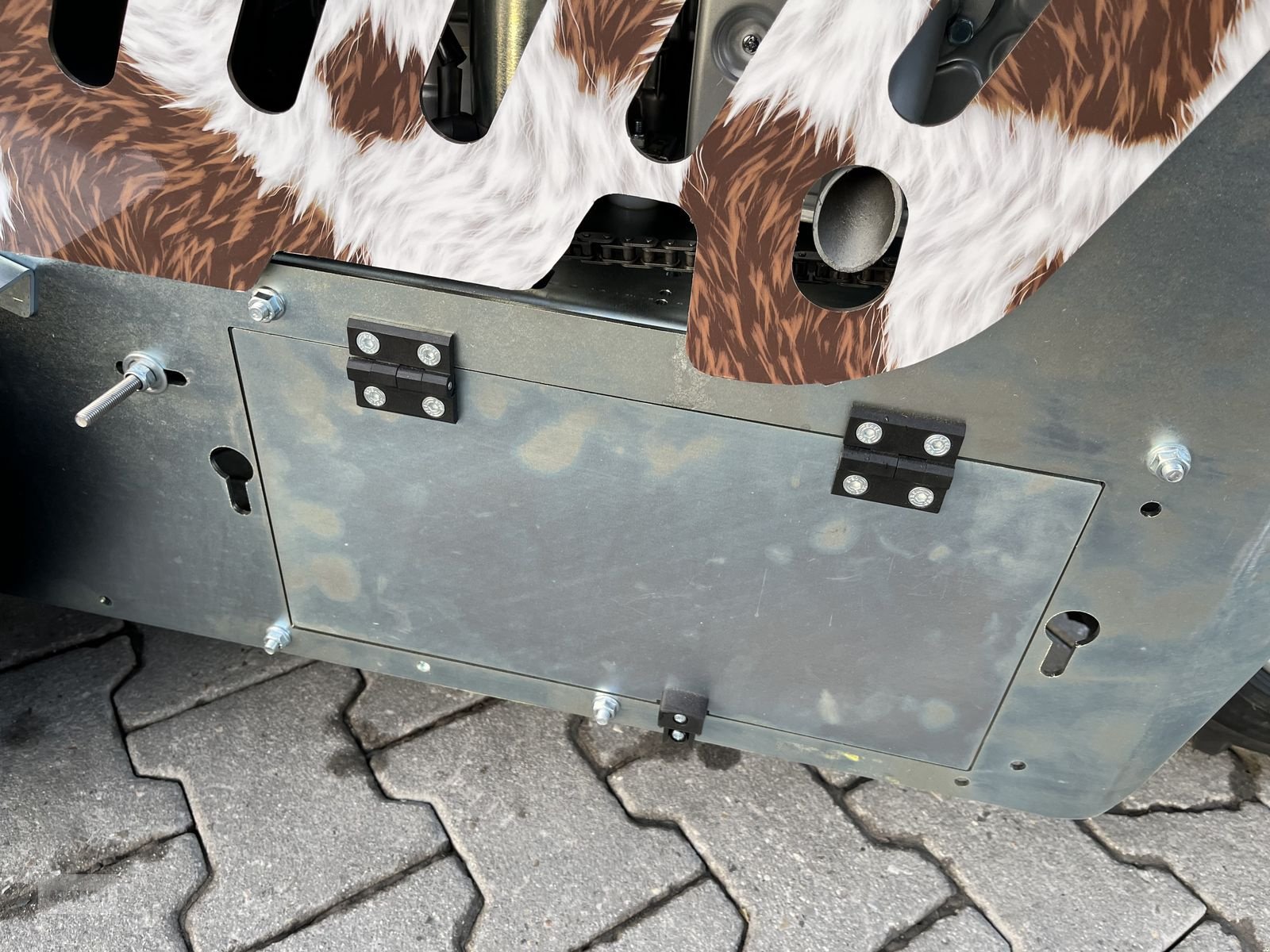 Sonstige Fütterungstechnik des Typs Westermann CM2 Pro Honda GXV390 E-Start mit Spaltenschieber, Neumaschine in Burgkirchen (Bild 8)