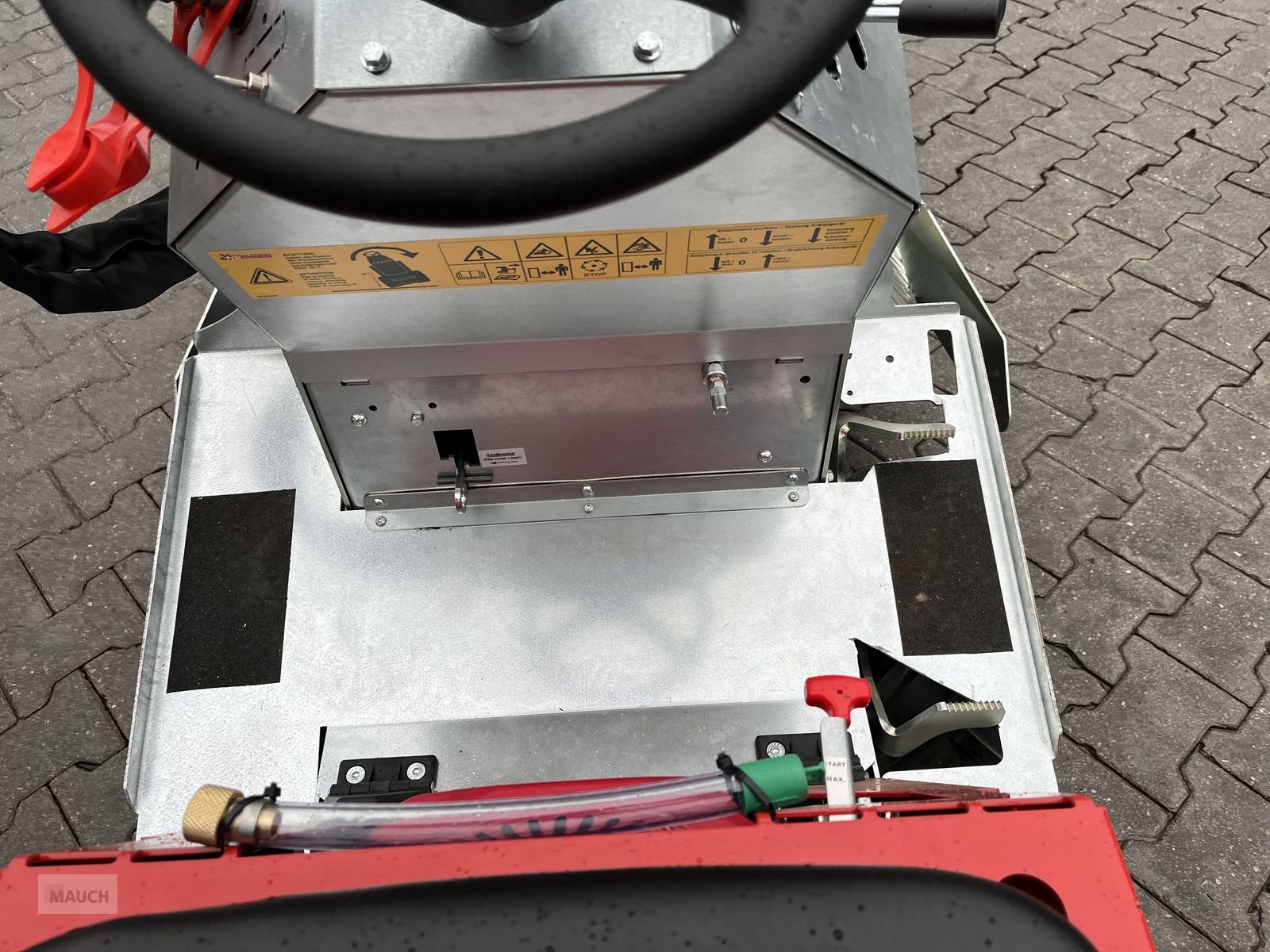 Sonstige Fütterungstechnik des Typs Westermann CM2 Pro Honda Hydraulik E-Start, Neumaschine in Burgkirchen (Bild 8)