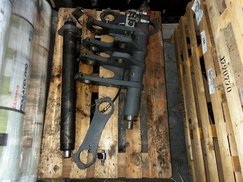 Sonstige Gartentechnik & Kommunaltechnik of the type CLAAS WERKZEUGTRÄGER TPZ, HYD, Neumaschine in Arnstorf (Picture 4)