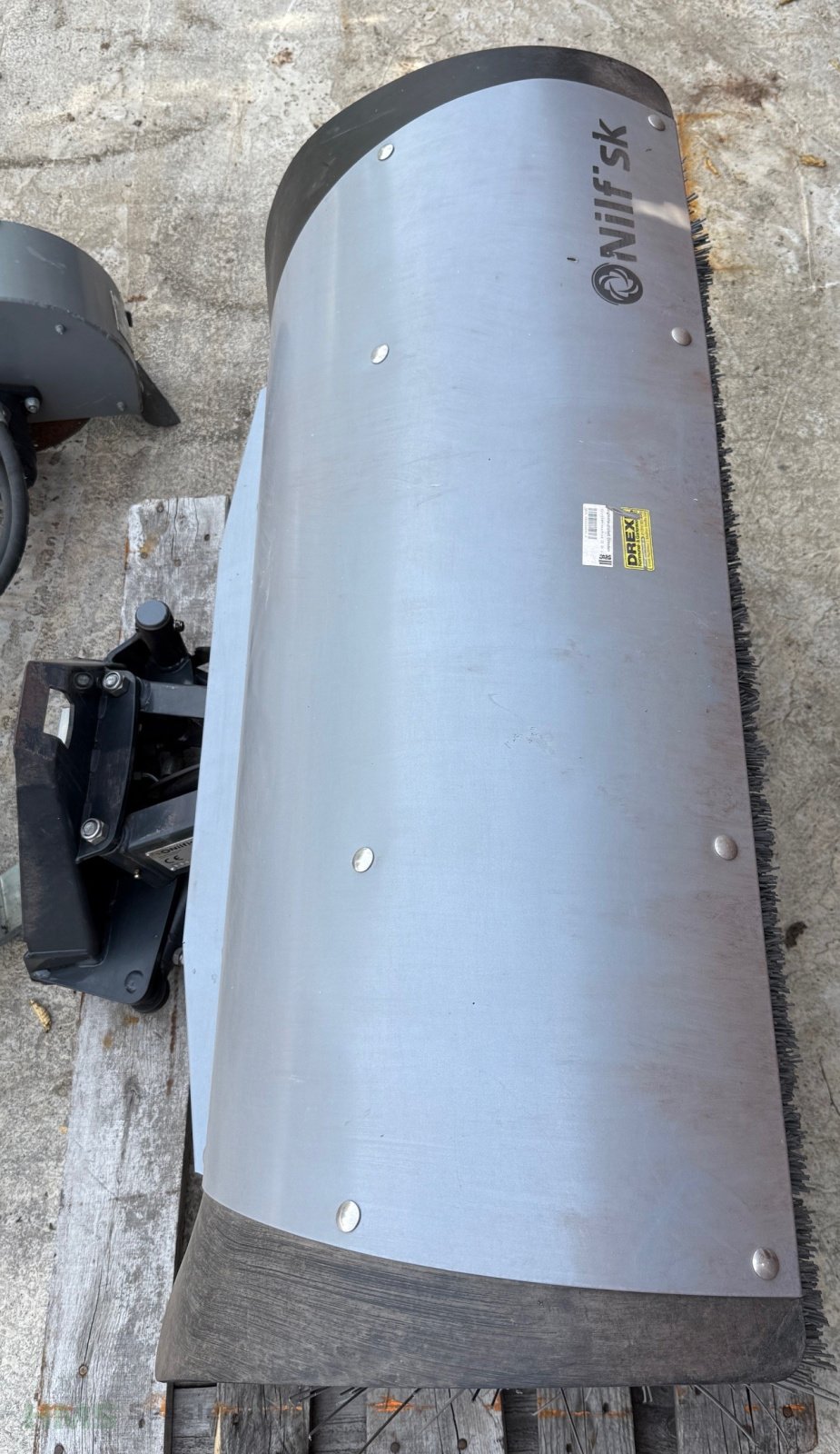 Sonstige Gartentechnik & Kommunaltechnik типа Egholm Frontkehrmaschine, Gebrauchtmaschine в Weidenbach (Фотография 1)