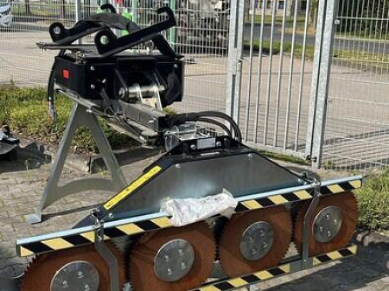 Sonstige Gartentechnik & Kommunaltechnik des Typs Greentec HXF 3302, Neumaschine in Meppen-Versen (Bild 1)