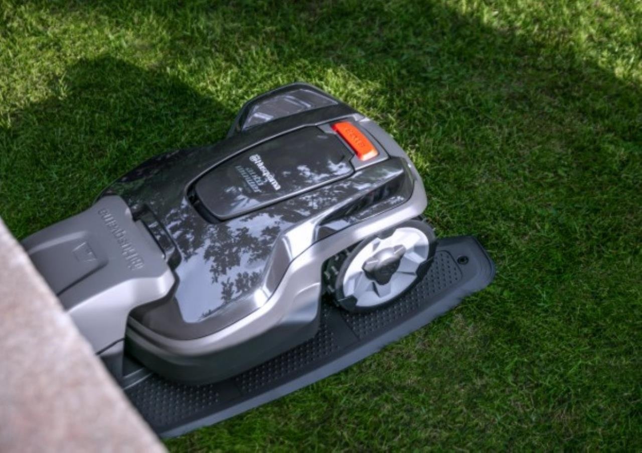 Sonstige Gartentechnik & Kommunaltechnik des Typs Husqvarna AM305, Gebrauchtmaschine in Hadsten (Bild 1)