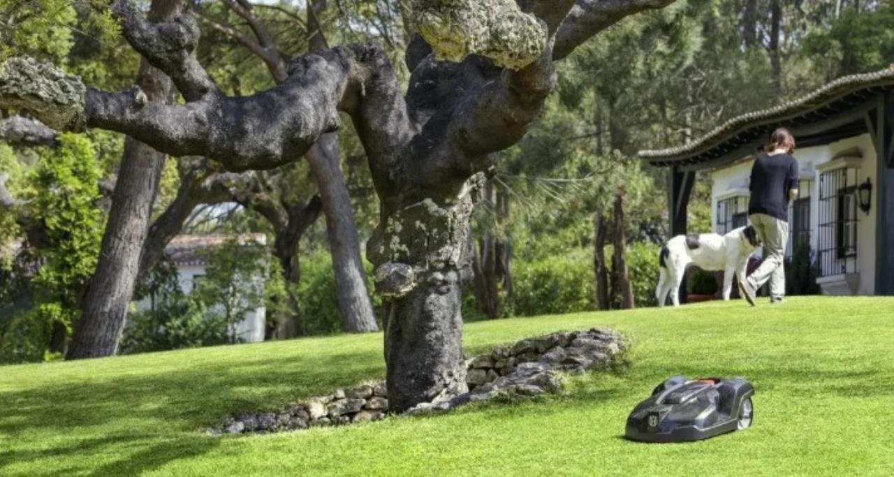 Sonstige Gartentechnik & Kommunaltechnik des Typs Husqvarna AM420, Gebrauchtmaschine in Hadsten (Bild 1)