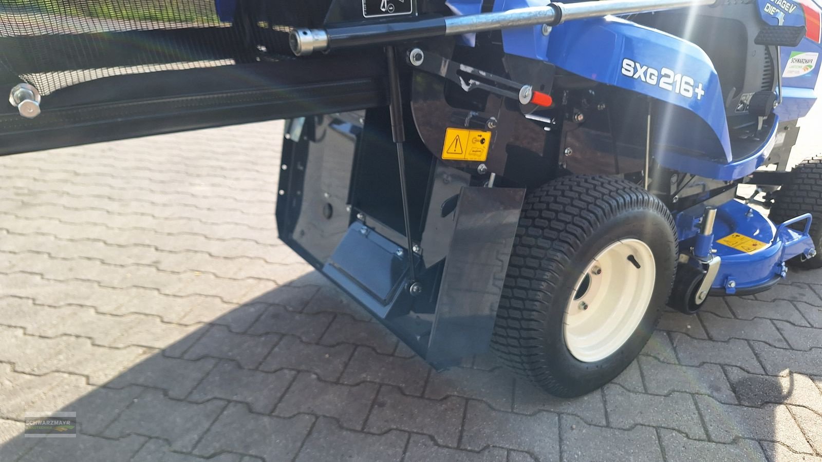 Sonstige Gartentechnik & Kommunaltechnik des Typs Iseki SXG 216+, Neumaschine in Aurolzmünster (Bild 16)