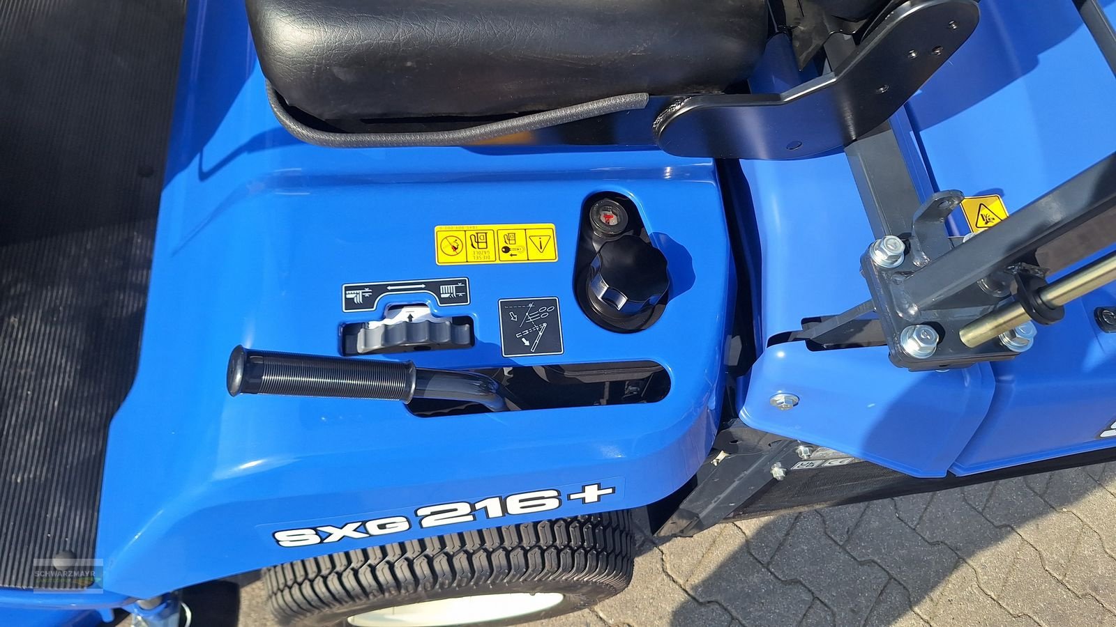 Sonstige Gartentechnik & Kommunaltechnik des Typs Iseki SXG 216+, Neumaschine in Aurolzmünster (Bild 11)