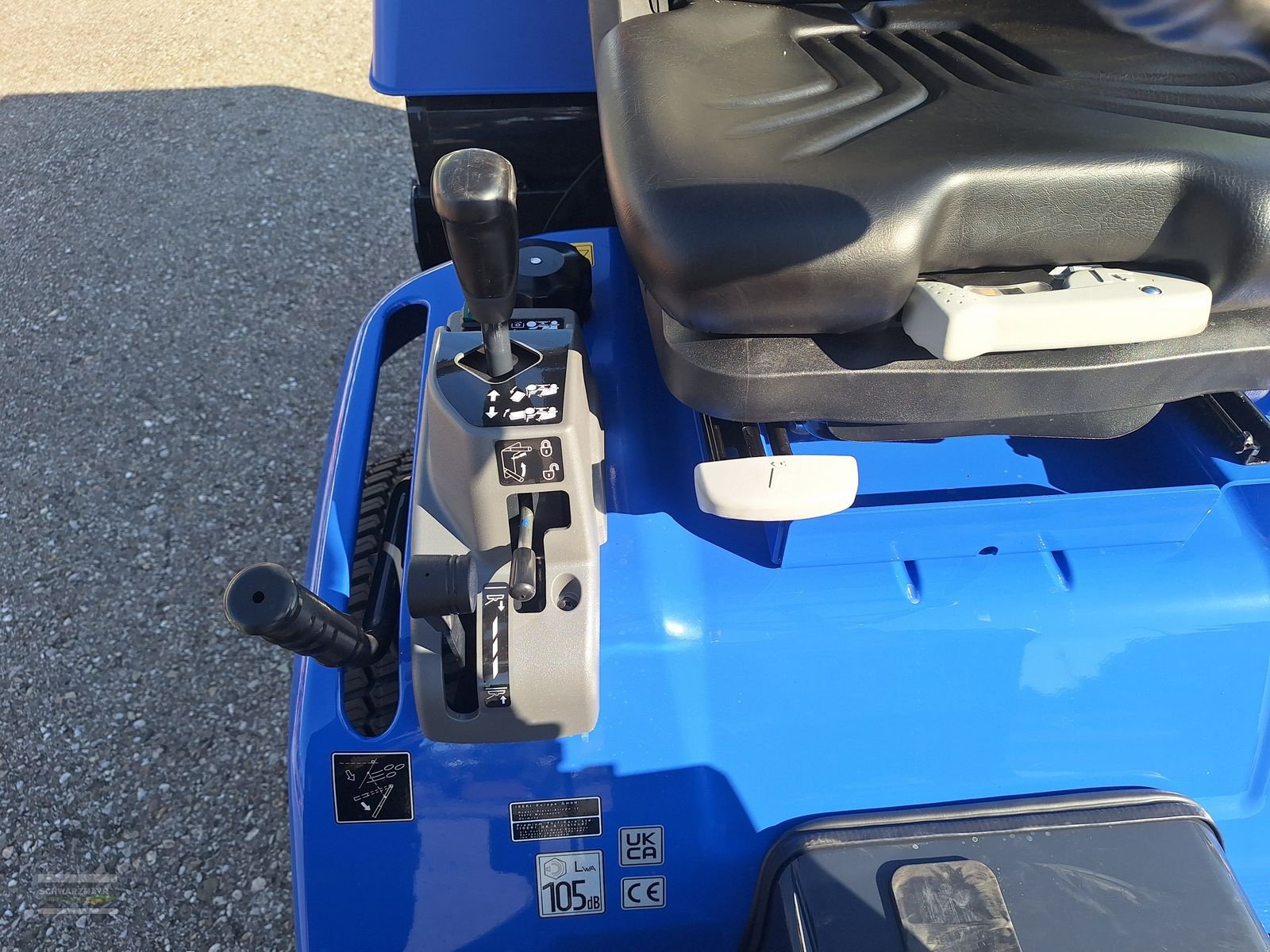 Sonstige Gartentechnik & Kommunaltechnik des Typs Iseki SXG 324+ SBC590, Neumaschine in Gampern (Bild 16)