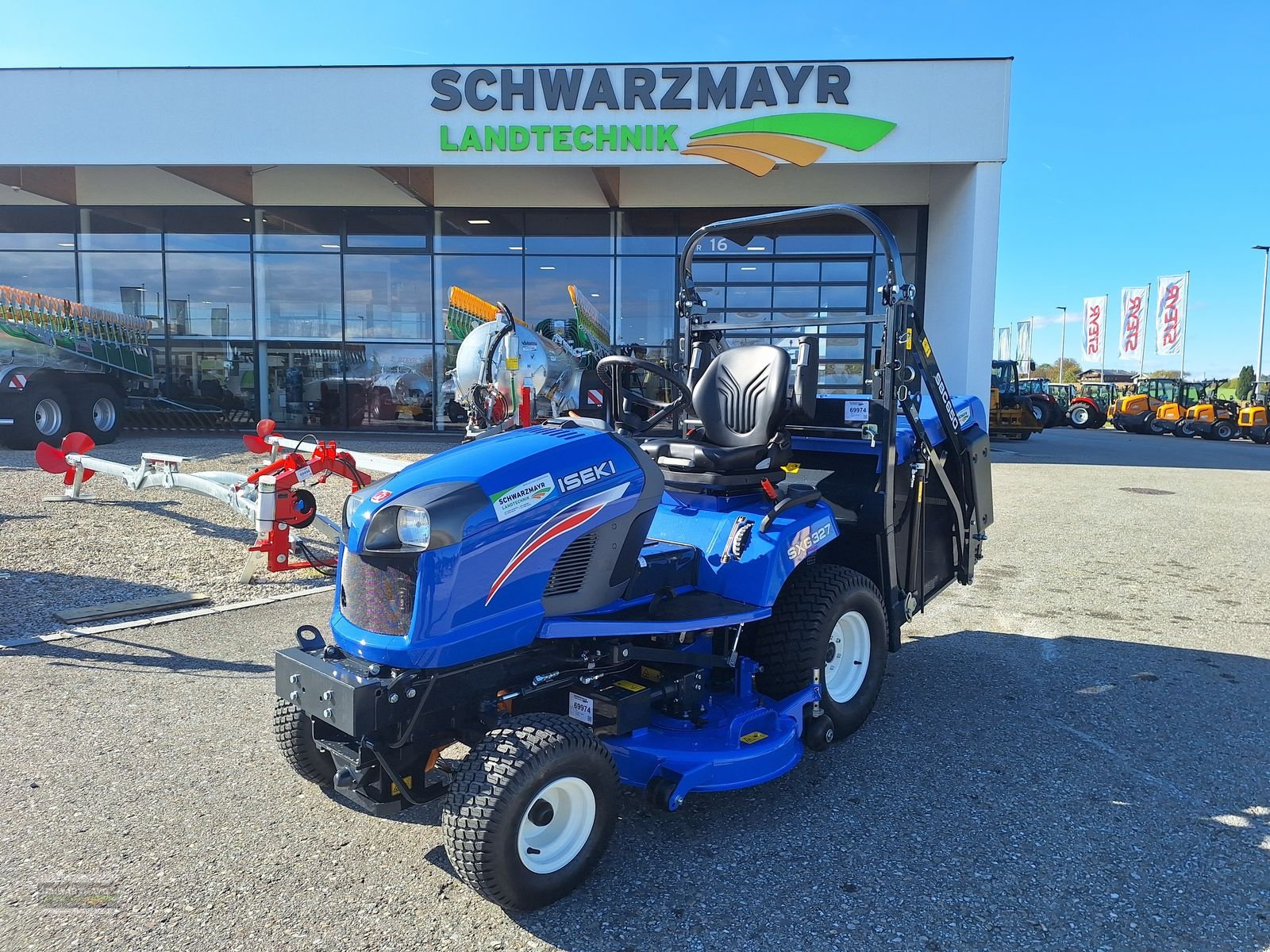 Sonstige Gartentechnik & Kommunaltechnik des Typs Iseki SXG 327+ SBC650, Neumaschine in Aurolzmünster (Bild 3)