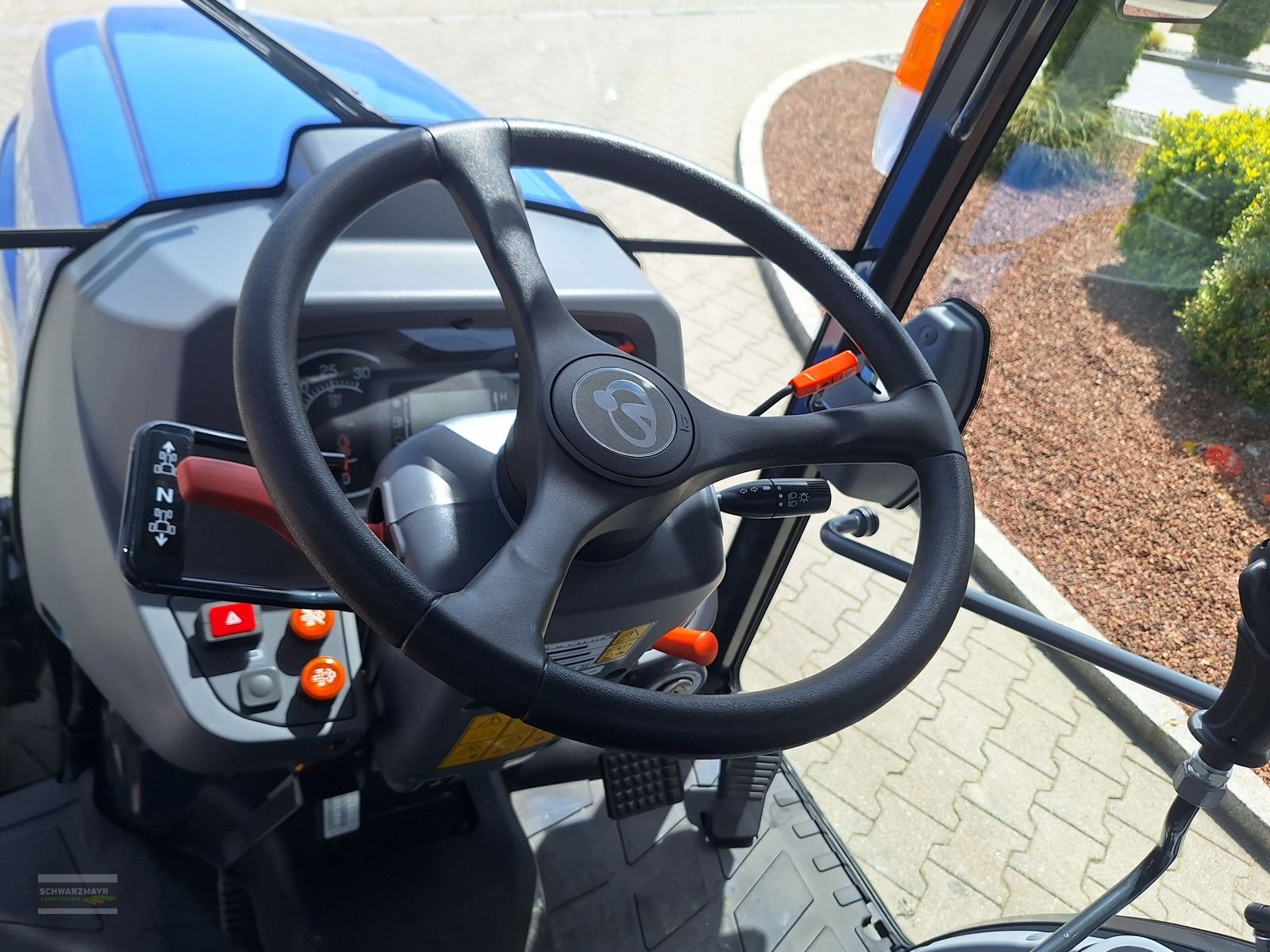 Sonstige Gartentechnik & Kommunaltechnik des Typs Iseki TH 5370 AHLK, Neumaschine in Aurolzmünster (Bild 16)