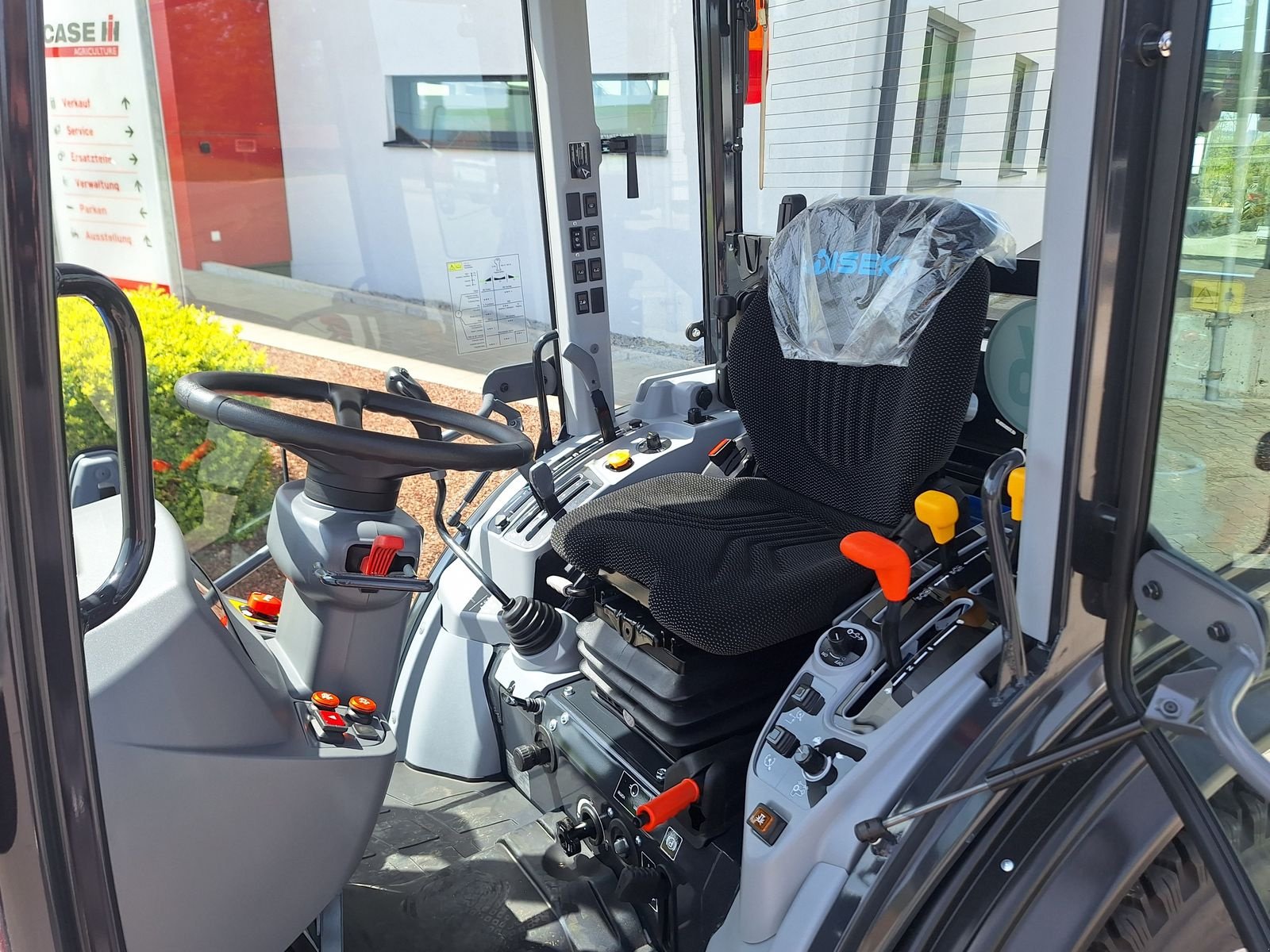 Sonstige Gartentechnik & Kommunaltechnik des Typs Iseki TH 5370 AHLK, Neumaschine in Schlitters (Bild 13)