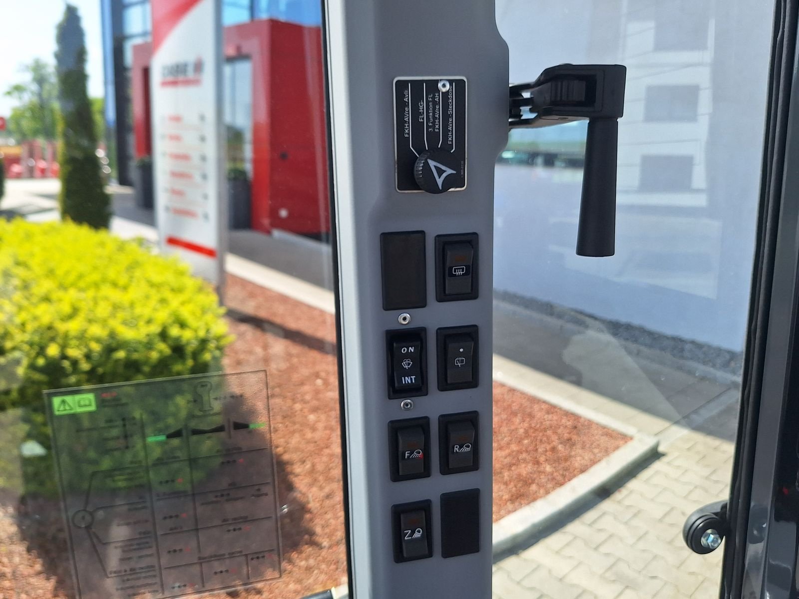 Sonstige Gartentechnik & Kommunaltechnik des Typs Iseki TH 5370 AHLK, Neumaschine in Schlitters (Bild 14)