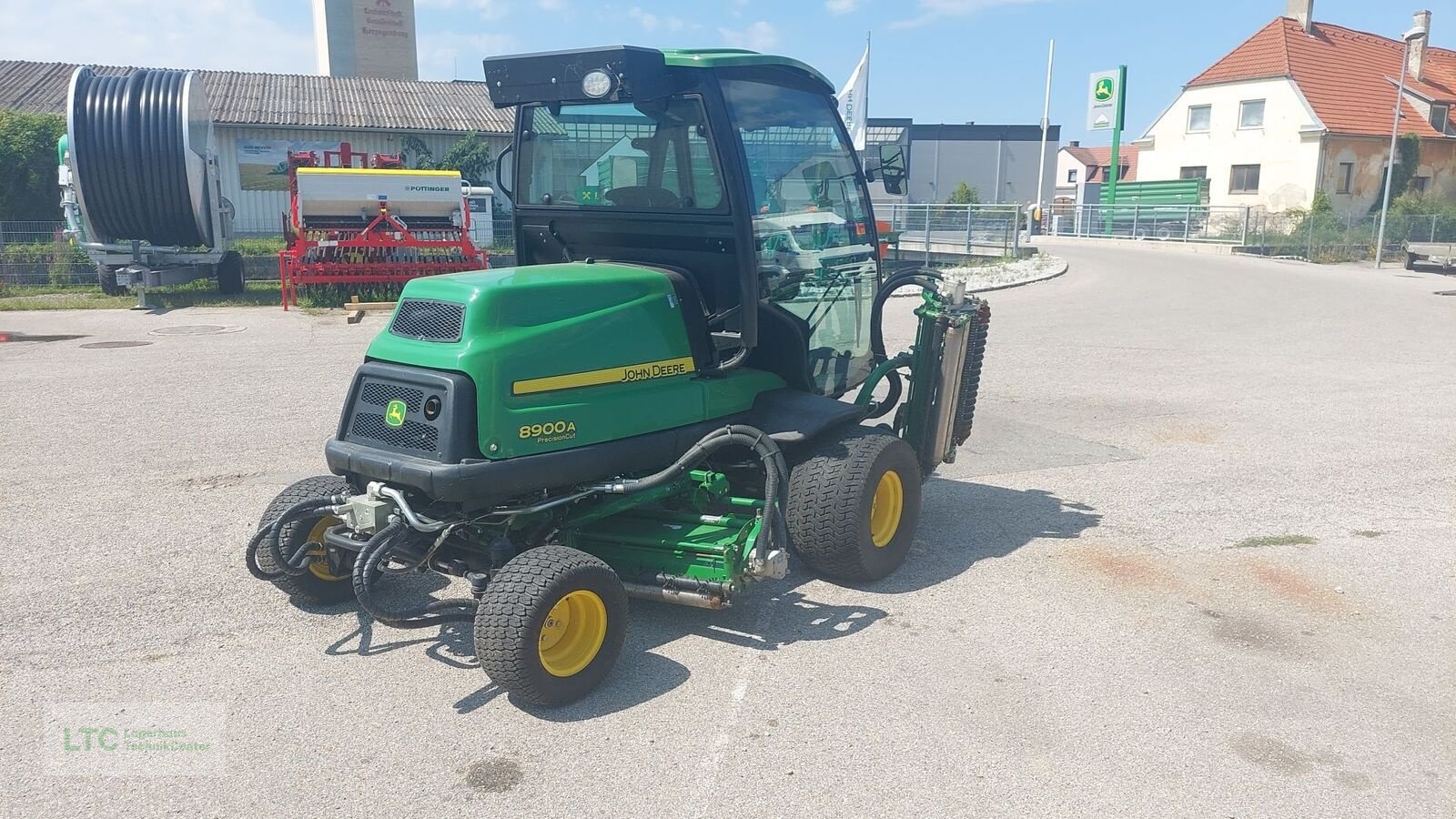 Sonstige Gartentechnik & Kommunaltechnik typu John Deere 8900A, Gebrauchtmaschine v Herzogenburg (Obrázek 3)