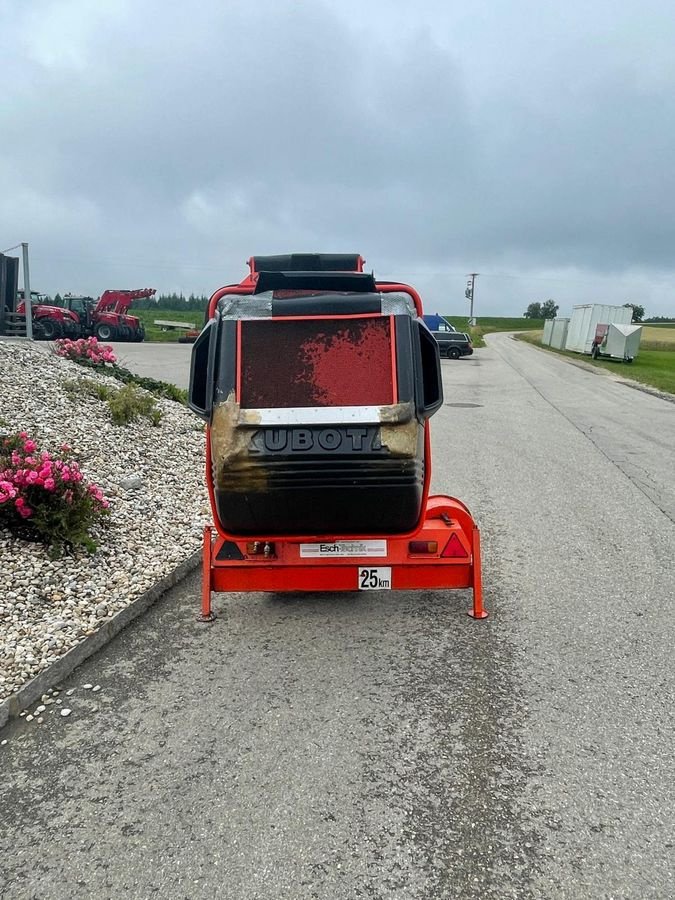 Sonstige Gartentechnik & Kommunaltechnik typu Kubota Absaugung mit Hochentleerung, Gebrauchtmaschine v NATTERNBACH (Obrázek 4)