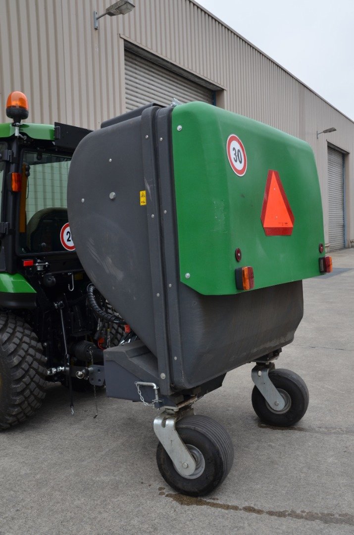 Sonstige Gartentechnik & Kommunaltechnik des Typs Matev Grasaufnahme Matev 1050, Gebrauchtmaschine in Regensdorf (Bild 2)