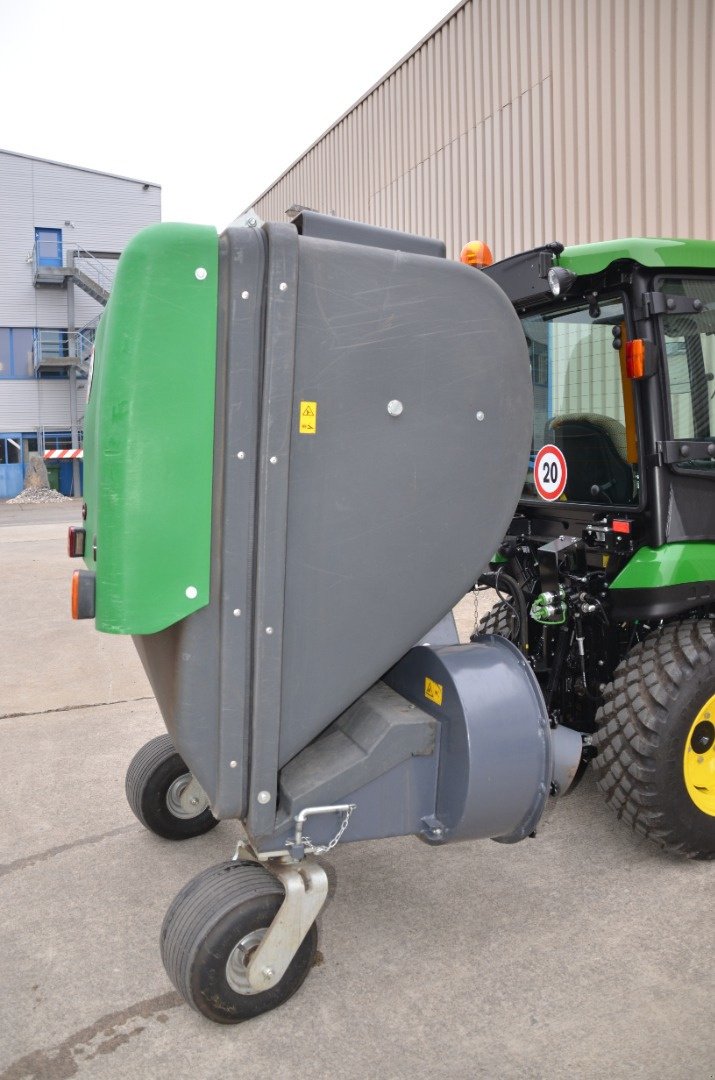 Sonstige Gartentechnik & Kommunaltechnik des Typs Matev Grasaufnahme Matev 1050, Gebrauchtmaschine in Regensdorf (Bild 4)