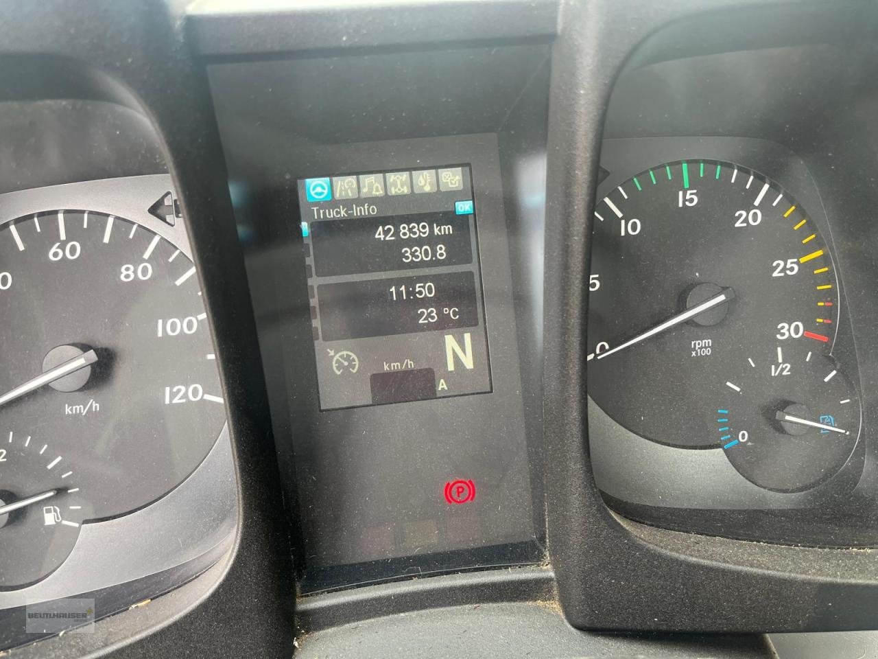 Sonstige Gartentechnik & Kommunaltechnik des Typs Mercedes-Benz Mercedes Benz Unimog U 218 Top Ausstattung, Gebrauchtmaschine in Hagelstadt (Bild 19)