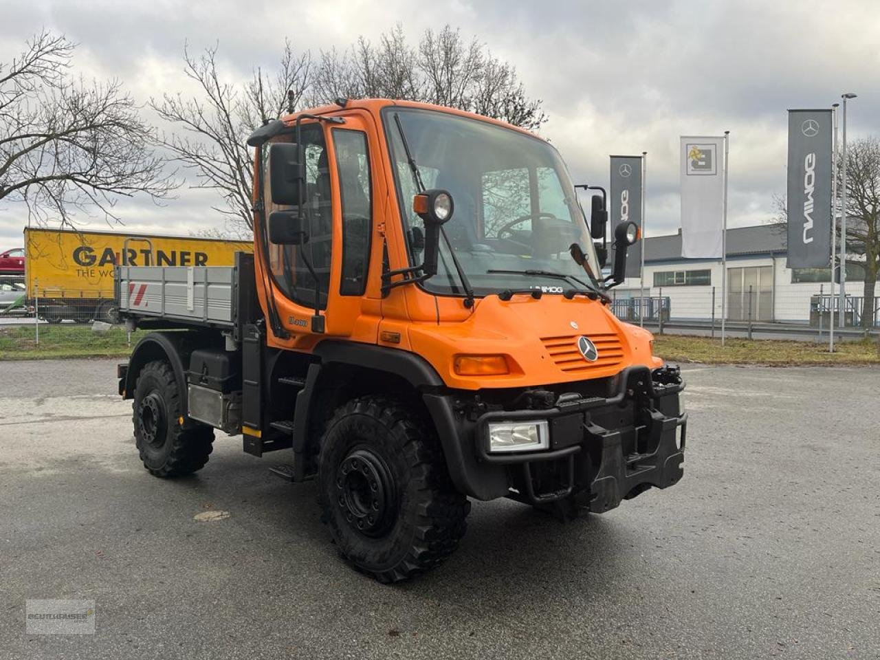 Sonstige Gartentechnik & Kommunaltechnik типа Mercedes-Benz Mercedes Benz Unimog U 400 6 Zylinder Hydostat, Gebrauchtmaschine в Hengersberg (Фотография 4)