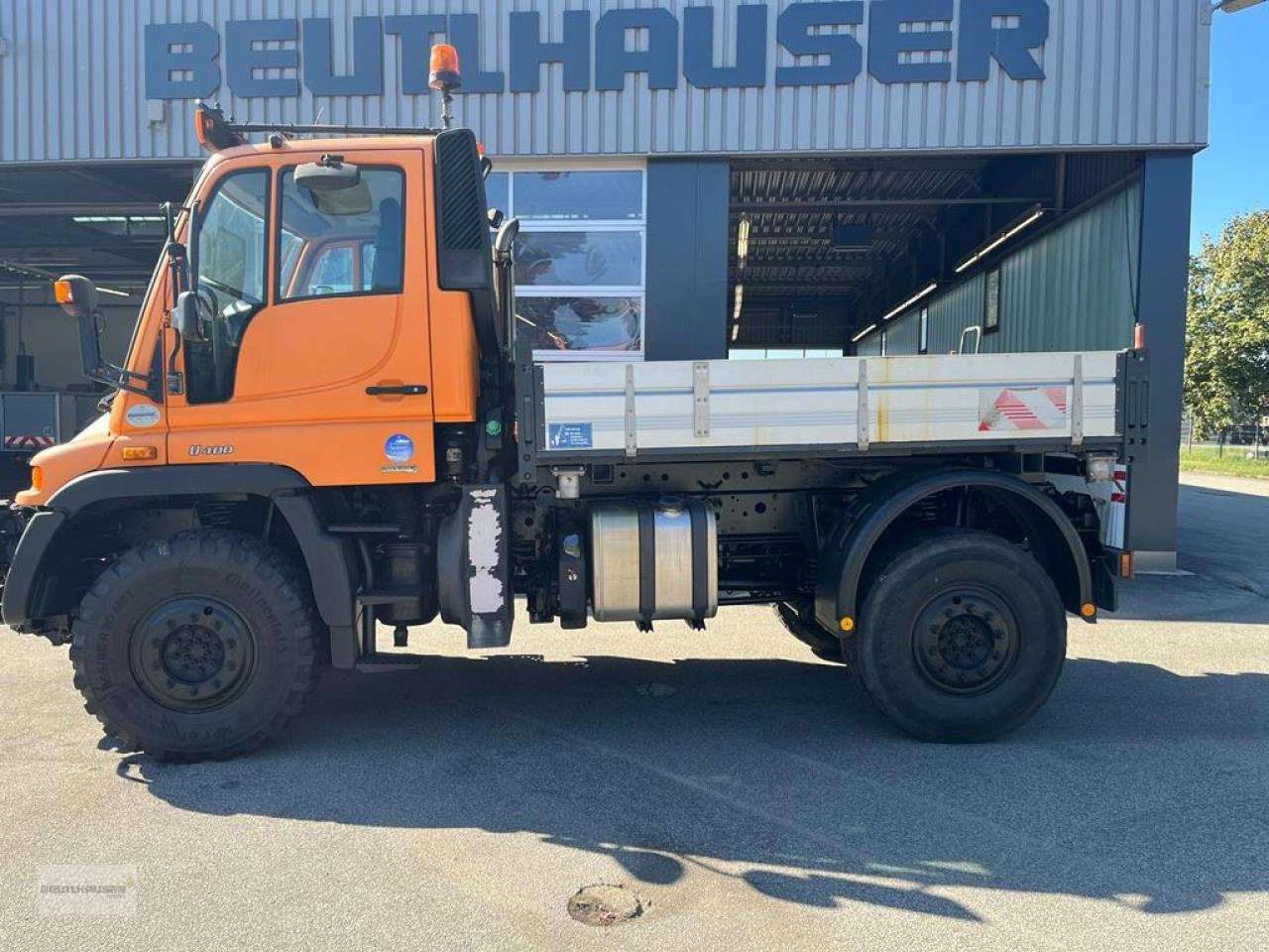 Sonstige Gartentechnik & Kommunaltechnik des Typs Mercedes-Benz Mercedes Benz Unimog U 400 6 Zylinder, Gebrauchtmaschine in Hengersberg (Bild 10)