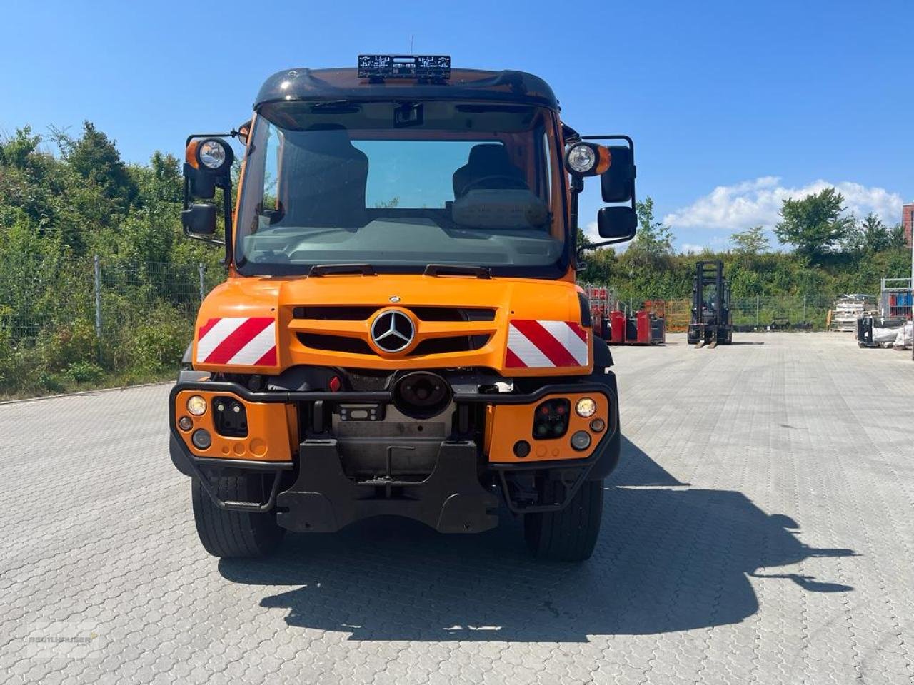 Sonstige Gartentechnik & Kommunaltechnik typu Mercedes-Benz Mercedes Benz Unimog U 530 Variopilot Hydrostat EAS, Gebrauchtmaschine v Hagelstadt (Obrázek 2)