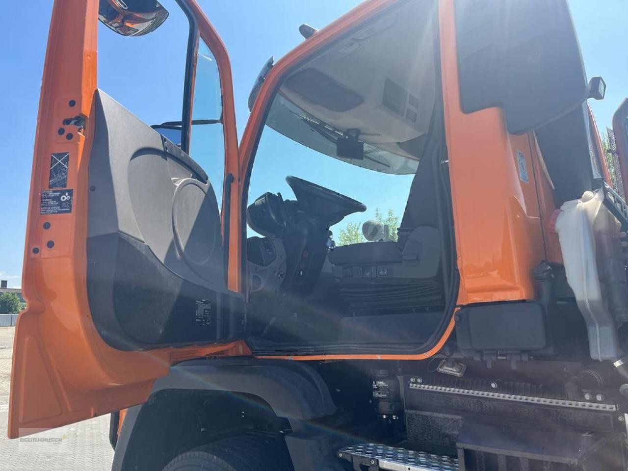 Sonstige Gartentechnik & Kommunaltechnik typu Mercedes-Benz Mercedes Benz Unimog U 530 Variopilot Hydrostat EAS, Gebrauchtmaschine v Hagelstadt (Obrázek 13)