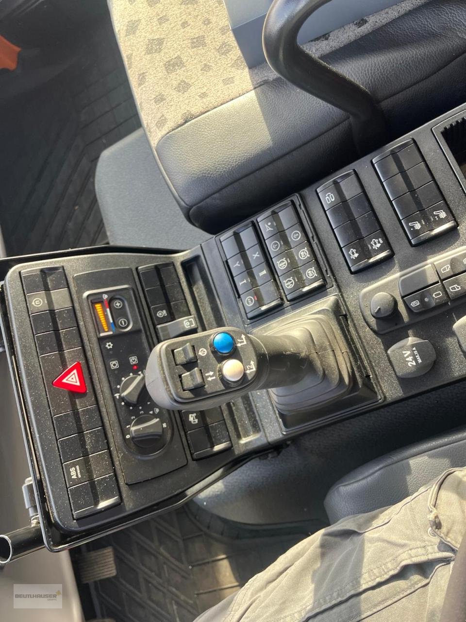 Sonstige Gartentechnik & Kommunaltechnik des Typs Mercedes-Benz Unimog U 219 mit Jotha Aufbau, Gebrauchtmaschine in Hagelstadt (Bild 17)